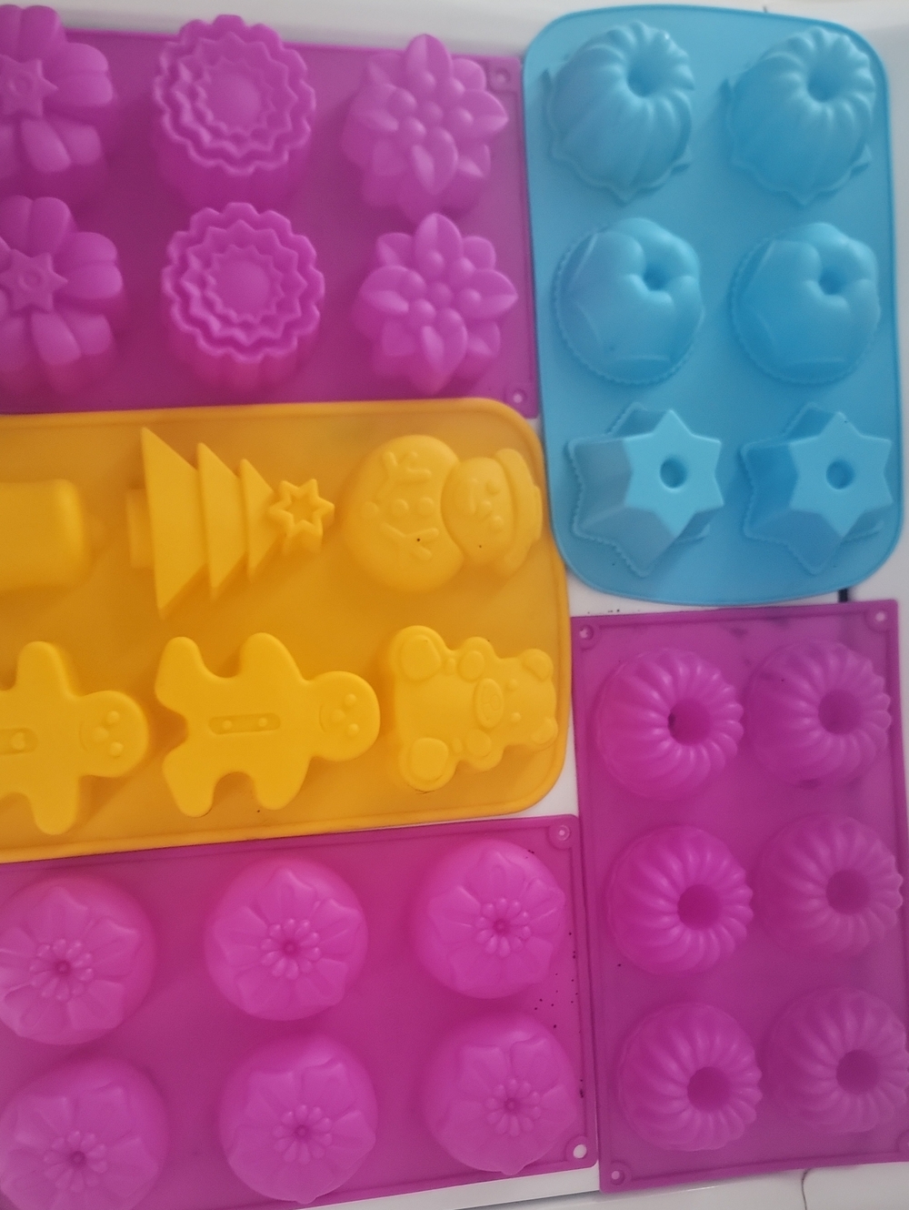 Silicone Baking Mold Set for Kids - Pink, Blue, Yellow
